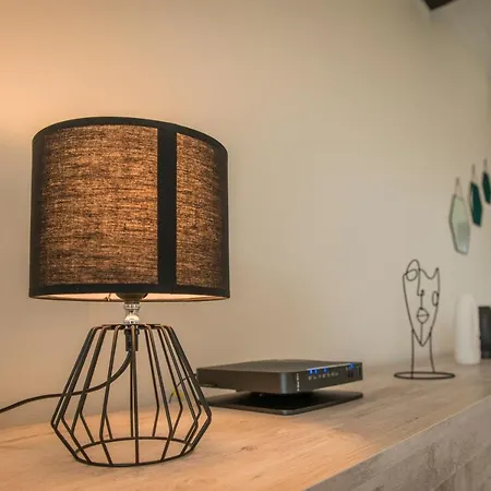 Agimon'toit Hastière-par-delà